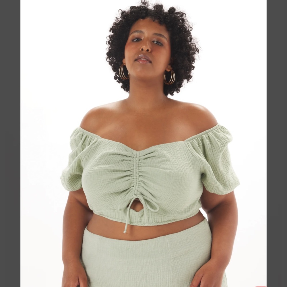 What Lo Wants “Melanie” Cotton Gauze Top - 3X - Sage Green